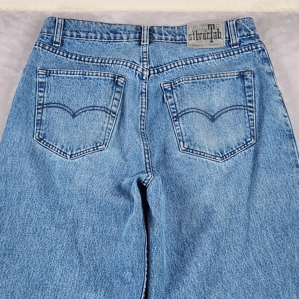Vintage Levis SilverTab Baggy Jeans Mens 34x30 Medium Wash Relaxed Tapered 90s